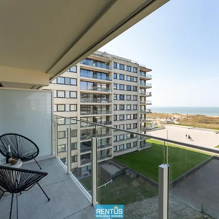 C - With Sea View * De Panne