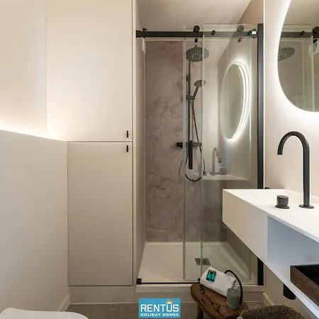 C - With Sea View Апартаменты