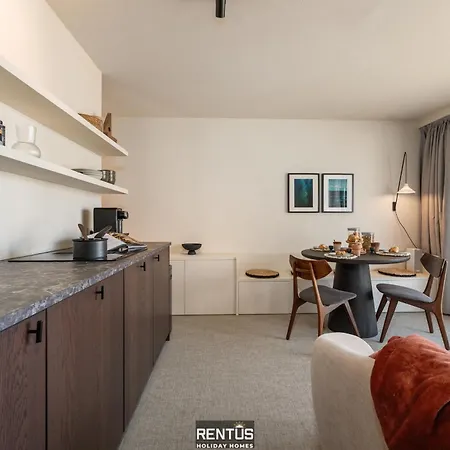 C - With Sea View De Panne